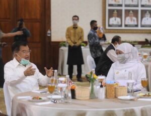 Dewan Masjid Indonesia Matangkan Konsep Salat Jumat Dua Gelombang