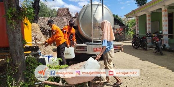 BPBD Ponorogo Droping Air Bersih di 2 Desa