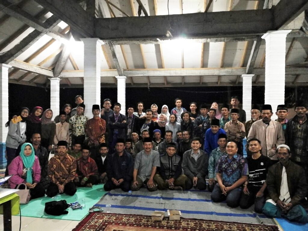 Pendidikan Politik dan Merancang Desa Sejahtera Mandiri Desa Srigading Kabupaten Malang