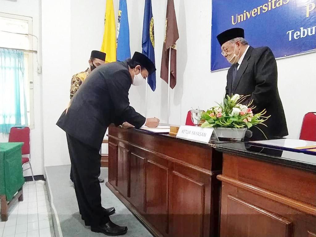 Prof Haris Dilantik sebagai Rektor Unhasy Tebuireng 2020-2024