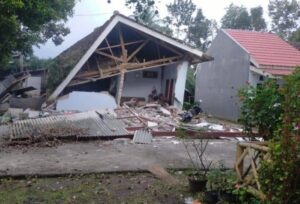 Gempa Malang, 6 meninggal 1 luka berat