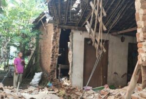 Gempa, Rumah Berusia 50 Tahun di Ponorogo Roboh