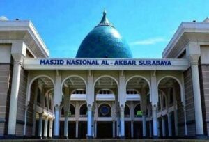 Masjid Al Akbar Akan Gelar Salat Tarawih Dengan Prokes Ketat
