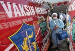 Herd Immunity Surabaya Raya, Eri Cahyadi Siap Kirim Mobil Vaksin
