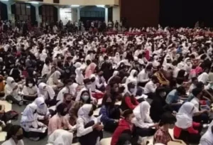Vaksinasi Siswa Berkerumun, DPRD Surabaya Kritik Pemkot
