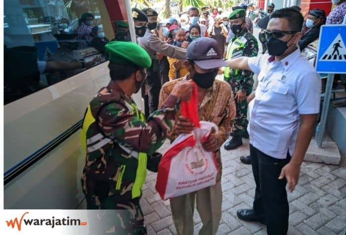 Pedagang dan Tukang Becak di Ponorogo Rela Tak Kerja Demi Jokowi
