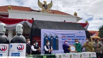 Pemprov jatim Terima Bantuan 470 tabung Oksigen dan 100 Regulator Untuk Masyarakat